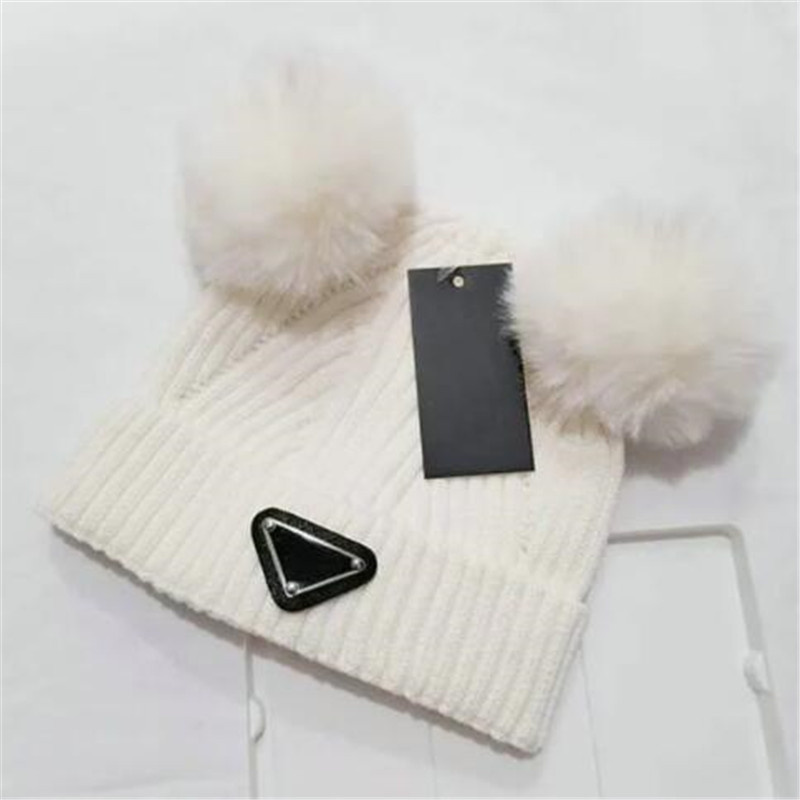 Winter Kids Caps Designer Knitted Hat Fashion Letter Baby Cap Popular Warm Windproof Double Pom Children Beanie Hats Fit 1-5 Years
