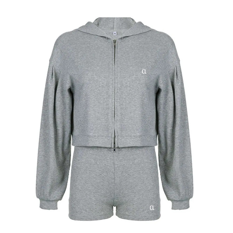 121 Yoga Top Sweatshorts Hoodie Three Pcs Set Women Sport Suit Knitted Zipper Hooded Cardigan Sweatshirt V-neck Triangular Cup Chest High