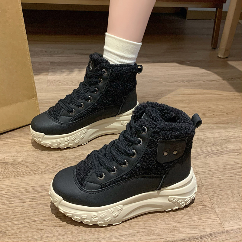 2024 winter high top veet white New Korean version height increasing sports and leisure shoes