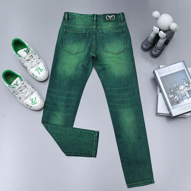 Emerald green jeans mens highend affordable fashion slim fit stretch personality allmatching straight long pants 240921