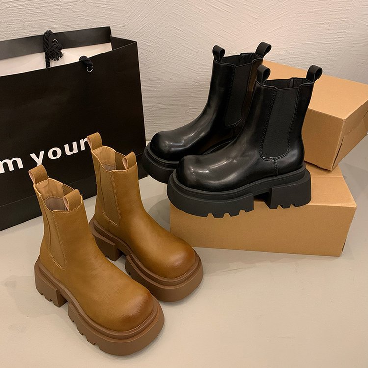 Women's Leather Boots: Stylish & Height-Boosting Chunky Heels in Black 043a