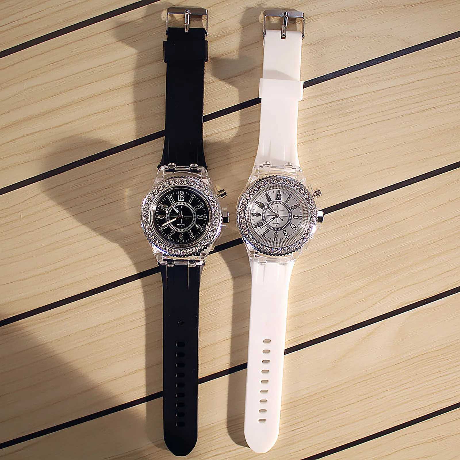 Luxury Women Watch Fashion Rhinestone Quartz Ladies Luminous Electronic Led Wristwatch Female Stainless Steel Watch Pvc StrapX240923