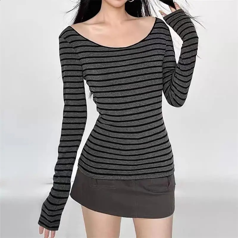 Y2K Grunge Emo 00s Vintage T-Shirt Black Grey Striped Off Shoulder Long Sleeve Jumper Top Chic Women Autumn Retro Goth Tee Shirt 240923