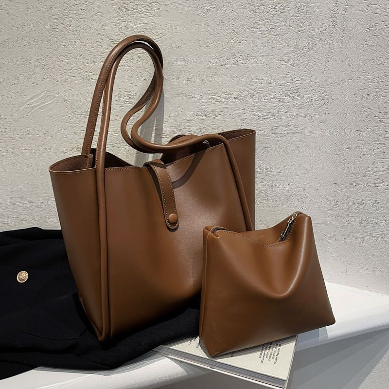 Designer Bag Large Capacity Women's 2025 Autumn And Winter New Item Light Luxury Fashion One Shoulder Office Women's Commuting Handbag