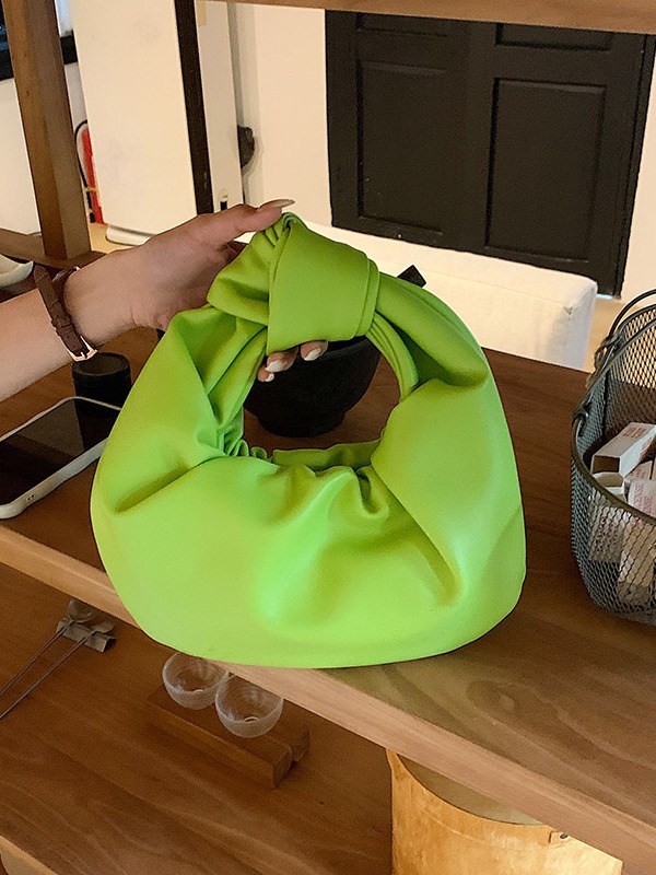 Fashion Designer Unique design 3 niche pleated knotted handbag Female 2024 popular versatile cloud bag super goal