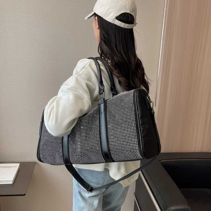 Large Capacity Women Bag Unisex Luggage Outdoor Travel Handbags Nylon New Fashion Rhinestone Bags Folding Duffle Bags 240923