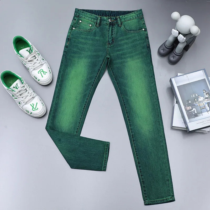 Emerald green jeans mens highend affordable fashion slim fit stretch personality allmatching straight long pants 240921