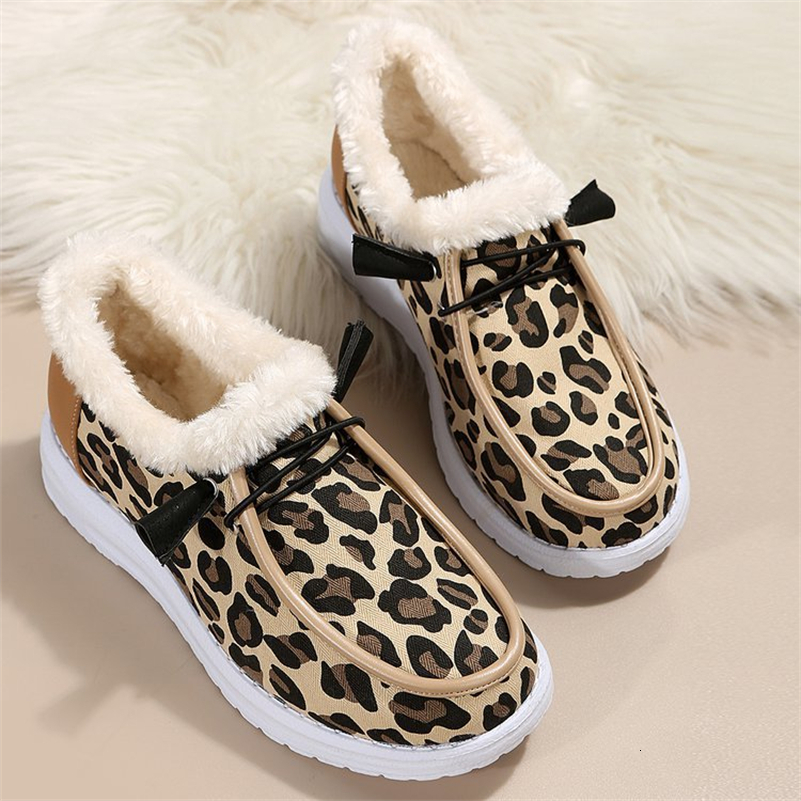 2024 New Fashion Leopard Women Plimsolls Snow Boots Outdoor Plush Casual Canvas Sneakers Comfortable Cotton Shoes Loafers