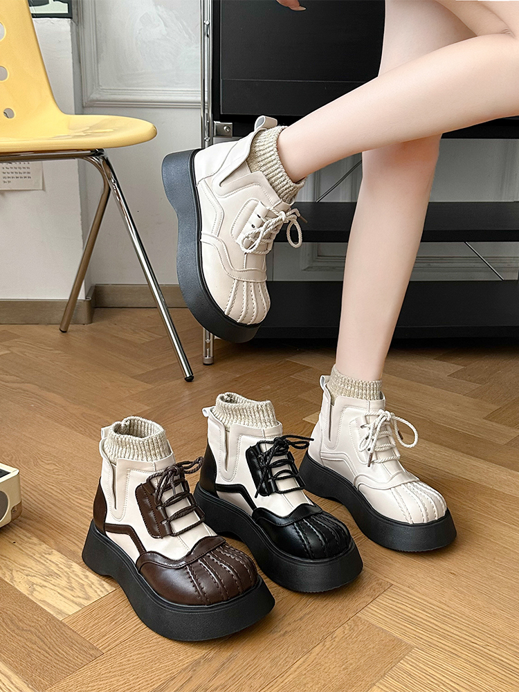 Luxury boot designer Martin women's British 2024 new autumn winter thick soled height increasing college style short boots with soc and plush cot