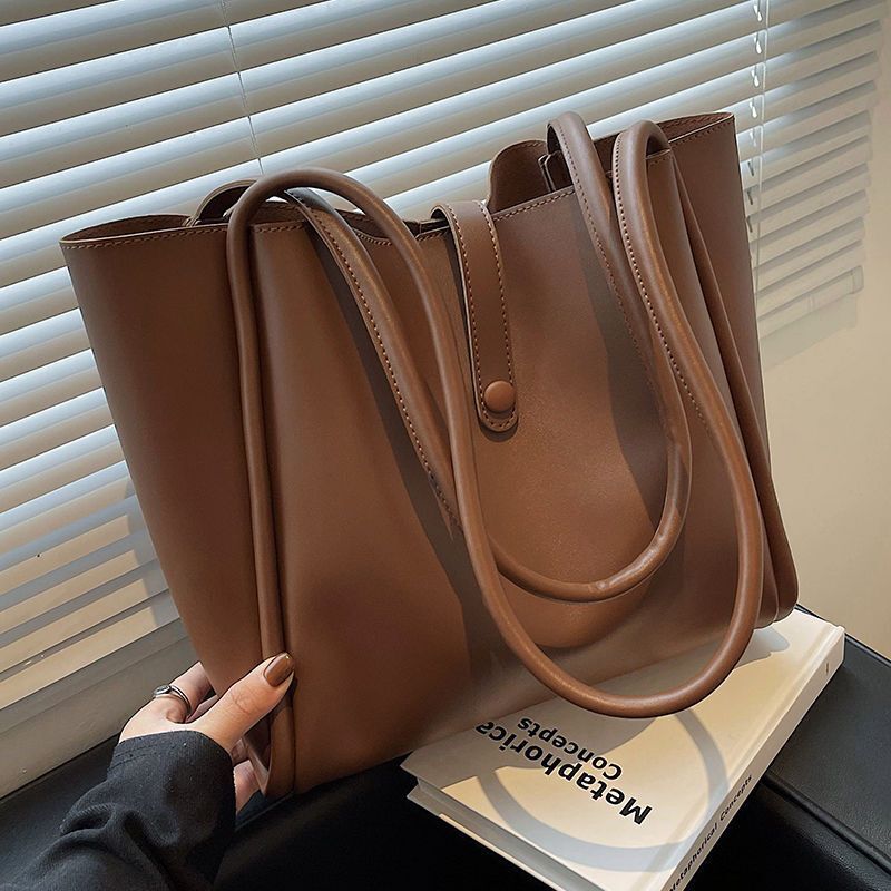 Designer Bag Large Capacity Women's 2025 Autumn And Winter New Item Light Luxury Fashion One Shoulder Office Women's Commuting Handbag