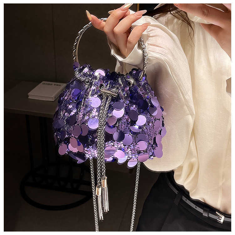 Clutch Bag New High Quality Designer Bag Womens Bag Metal Tassel Sequin Dinner Bag Handheld Crossbody Bucket Mouth Red Bag 240920