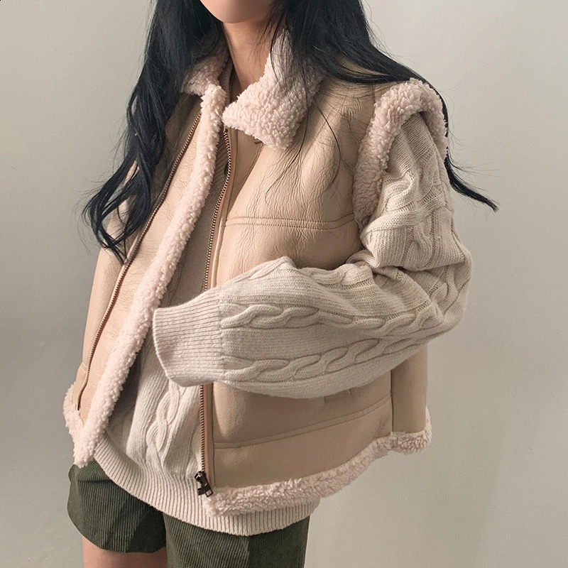 Vintage Pu Leather Vest Women Lamb Wool Sleeveless Jackets Black Waistcoat Winter Streetwear Motorcycle Coats Patchwork Outwear 240918