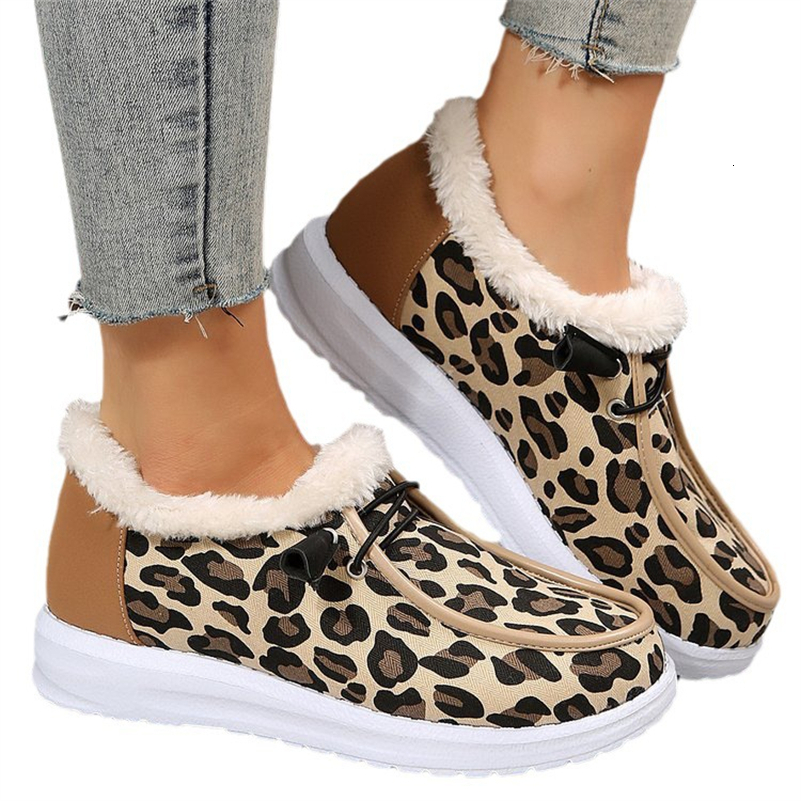 2024 New Fashion Leopard Women Plimsolls Snow Boots Outdoor Plush Casual Canvas Sneakers Comfortable Cotton Shoes Loafers