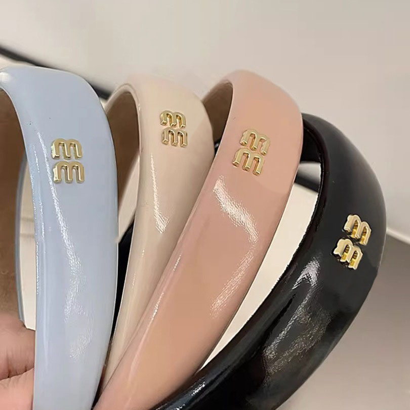 Designer Lacquer Leather Headbands Vintage French Sweet Style Hair Band Brand Designer Gift Hair Accessories Autumn New Fashion Metal Headband