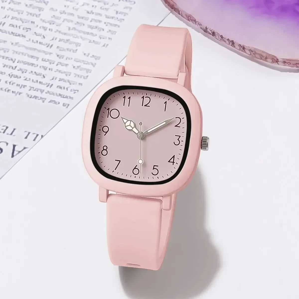 Fashion Simple Arabic Digital Surface Silicone Strap Women Quartz Watch Relogio Feminino Womens Silicone Sports WatchX240923