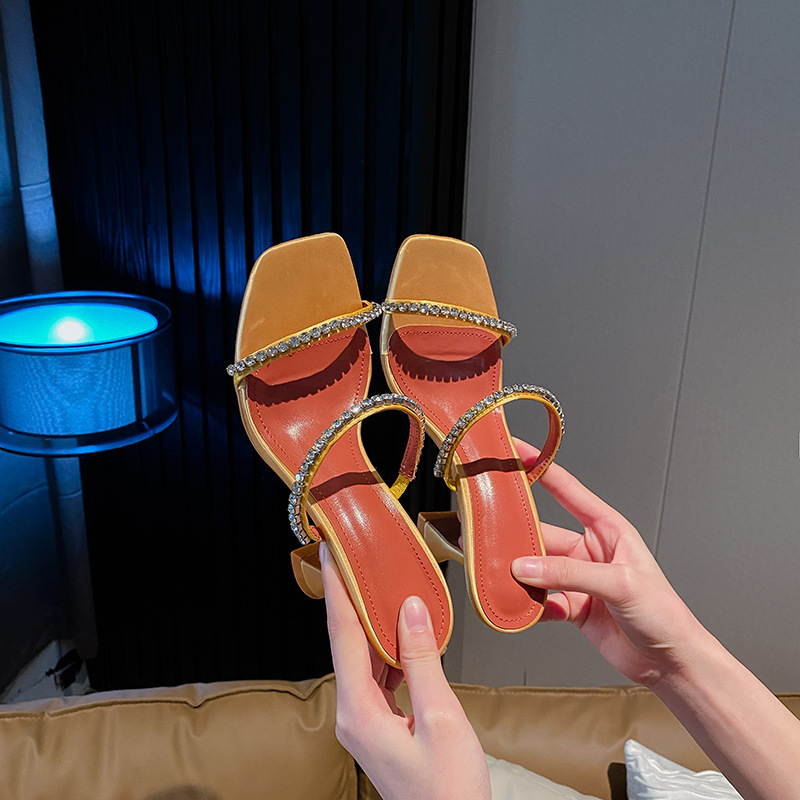 2025 S Fashion Designer Glitter Slides High Heeled Shoes Lady Square Toe Ladies Slippers Jelly Thin PU Crystal Fretwork Rubber Scandals Plus Size