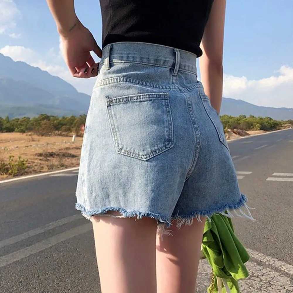 Feynzz Fashion New Summer Women High Waist Button Wigh Leg Jeans Shorts Casual Female Loose Fit Blue Denim ShortsX2409