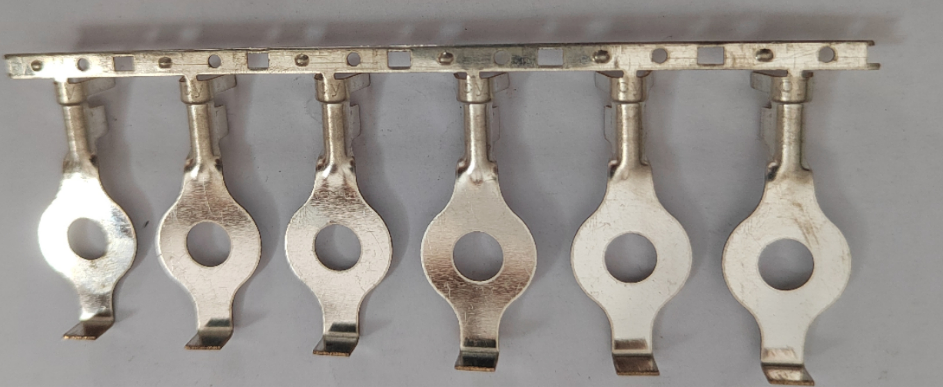 High-Quality Chain Type Round Wire Terminals with Secure Fit