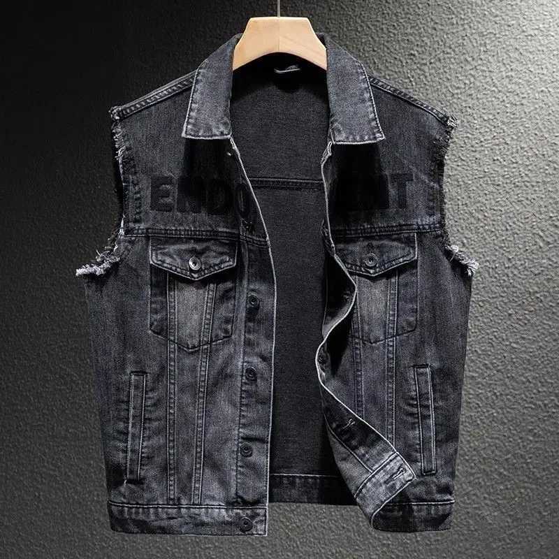 2024 new denim jacket motorcycle vest retro fashion motorcycle riding clothing casual denim vest mens clothing W240923