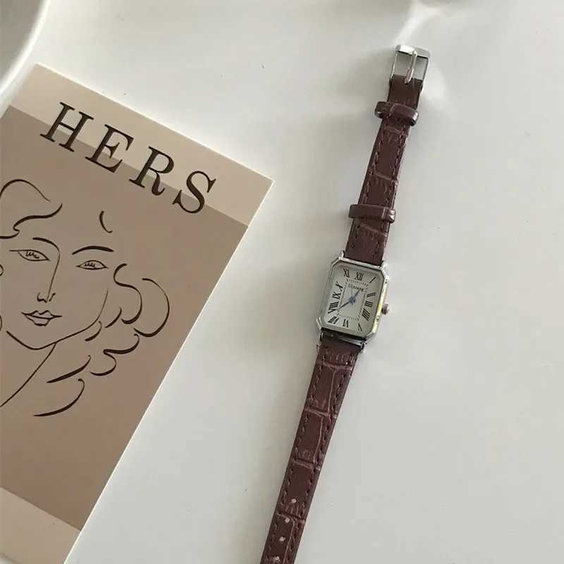 Retro Brown Women Watches Qualities Small Ladies Wristwatches Vintage Leather Bracelet Watch Fashion Brand Female FashionableX240923
