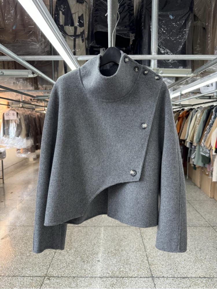 Stand Collar Office Lady Short Design Feeg Woolen Jackets 2024 Autumn And Winter Single Breasted Loose Women Wool Coats