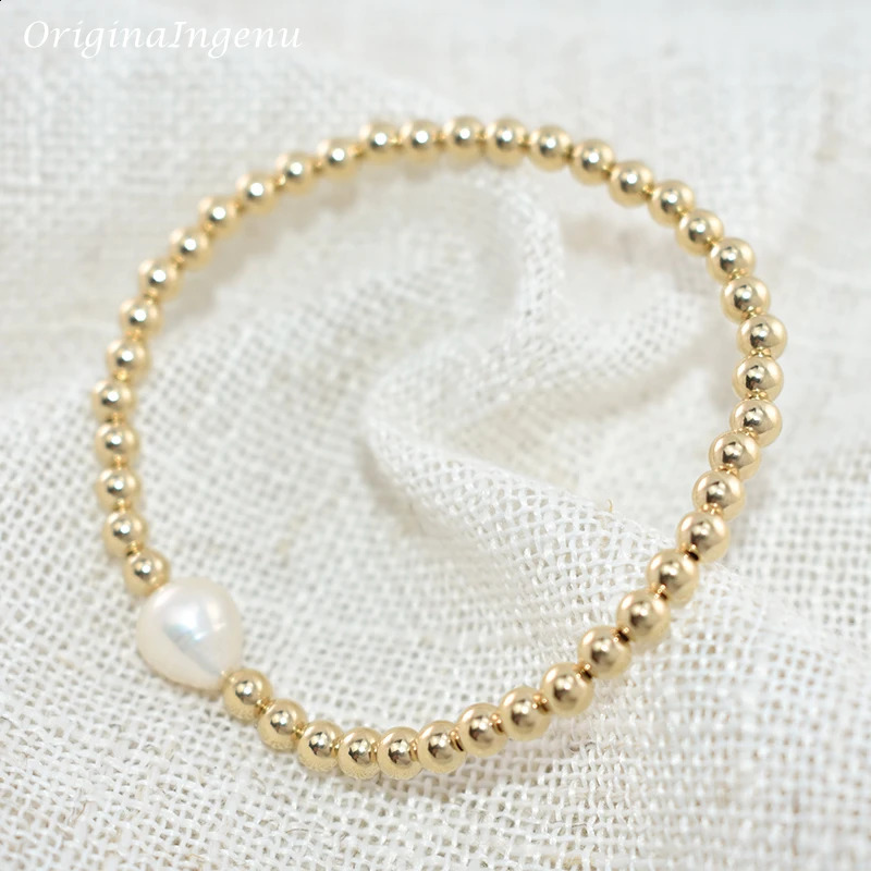 Freshwater Pearl Bracelet: Gold-Plated Waterproof Beaded Jewelry for Boho Chic Bridal Style 4