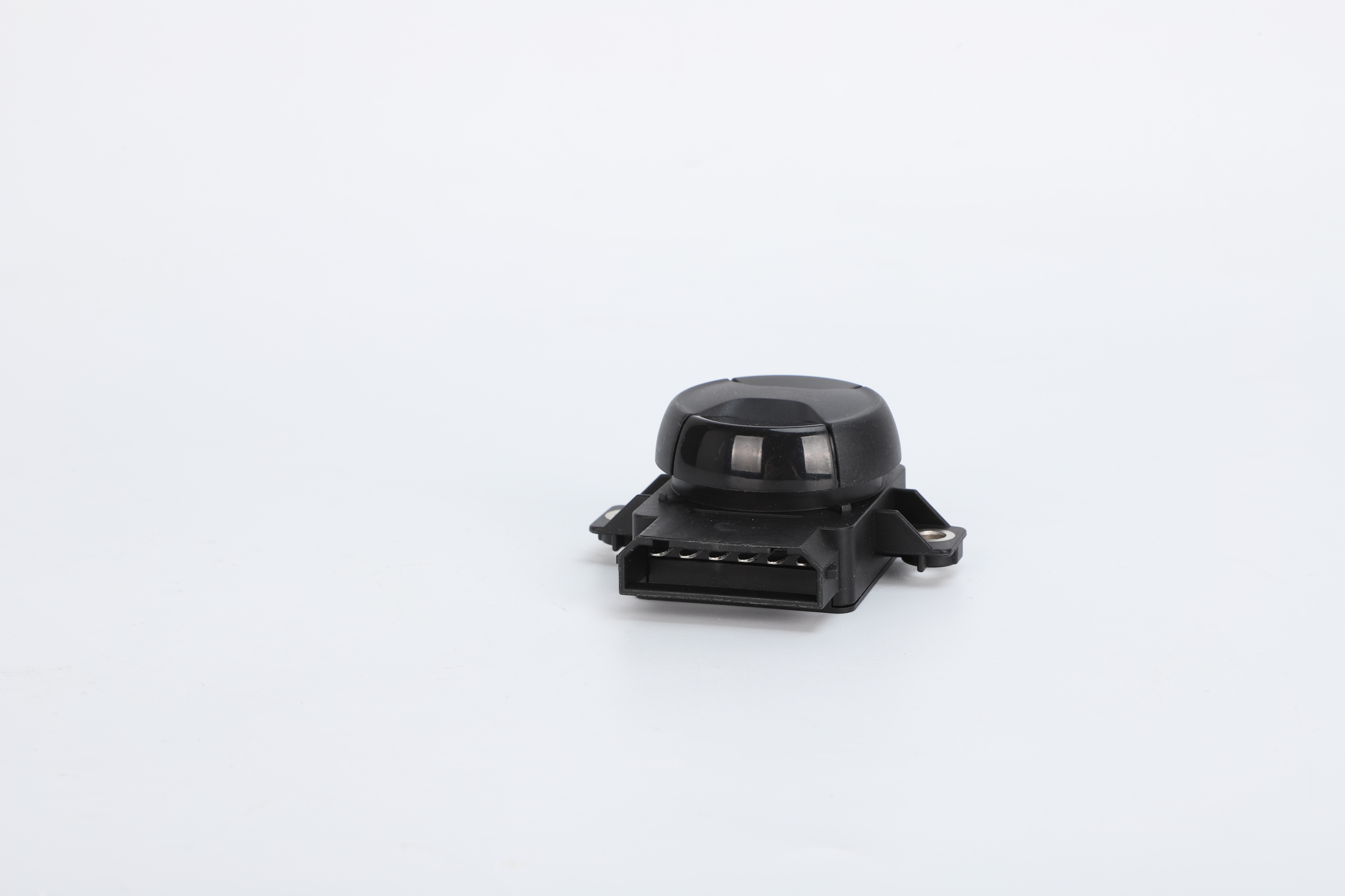 Dual-Position Lumbar Support Switch with Easy Horizontal Adjustment Feature