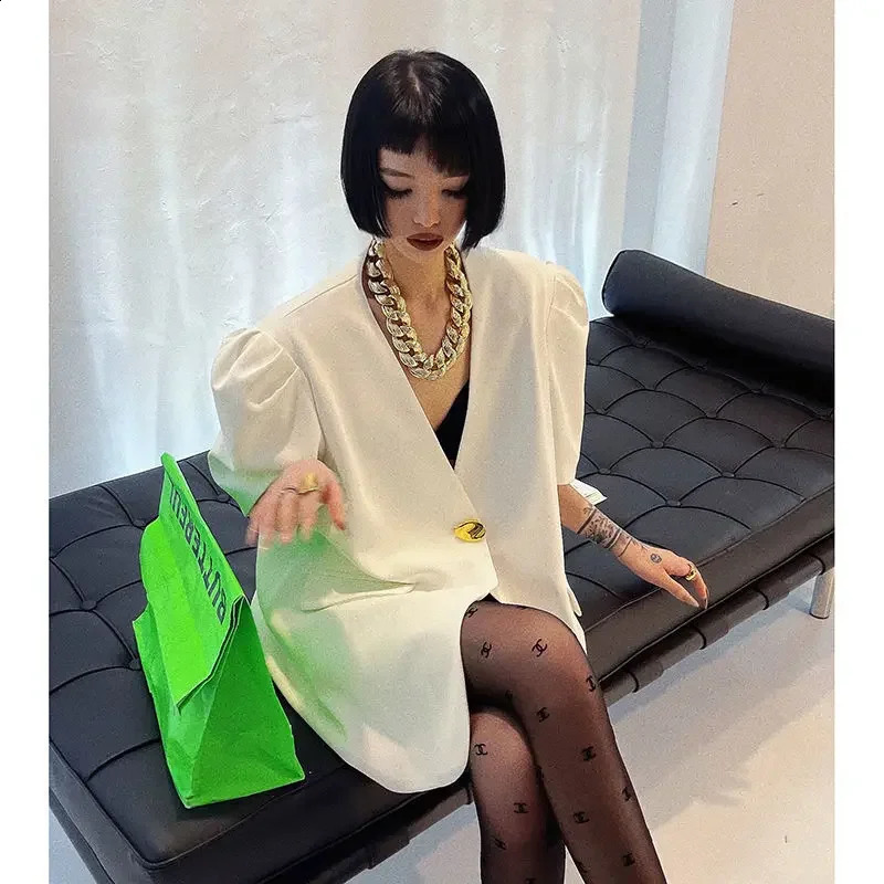 V-neck Bubble Short Sleeve Blazer Women Y2k Top Korean Fashion Jacket Casual Loose Coats White Black Blazer 240918