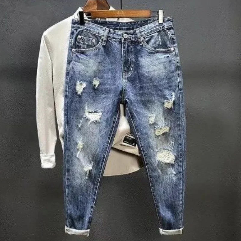 Tear open mens jeans with crack print hole pattern Trouser aesthetic tapered Harajuku classic handcart Xs mens jeans 240921