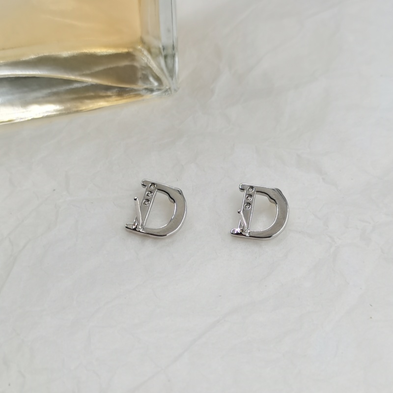 Earring for woman creative letter D earrings with diamonds and pearls senior sense of earrings female fashion personality niche design sense