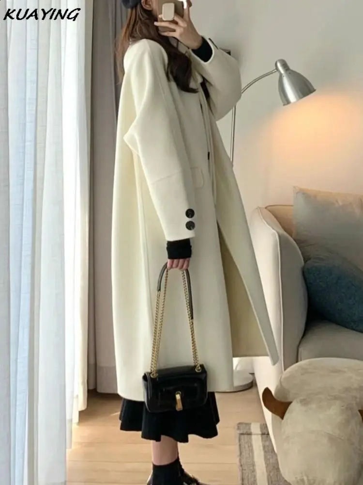 Korean Woolen Coat for Women Single Breasted Hepburn Style Loose Thickened Outerwear Overcoat Winter Female Clothes Warm Cloak 240918