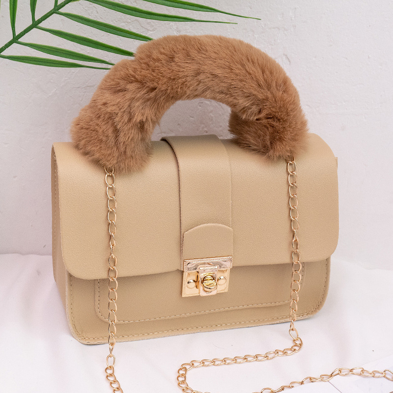 Ladies Hand Bags Designer Crossbody Bag Plush Handle Handbags Personalized Chain Fashion Bags Simple Style Shoulder Bags DPD2409232