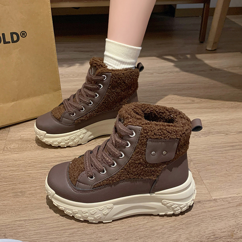 2024 winter high top veet white New Korean version height increasing sports and leisure shoes