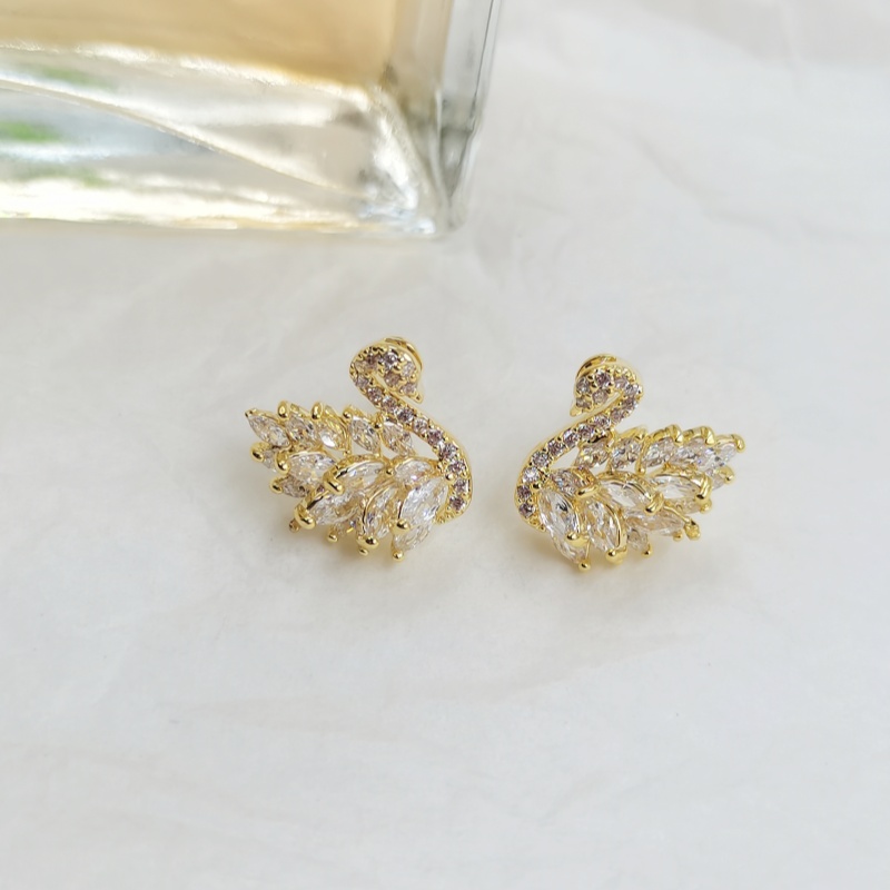 Designer earring swan shaped zirconium stud earrings with gold-plated copper body and design for high quality and luxury earrings