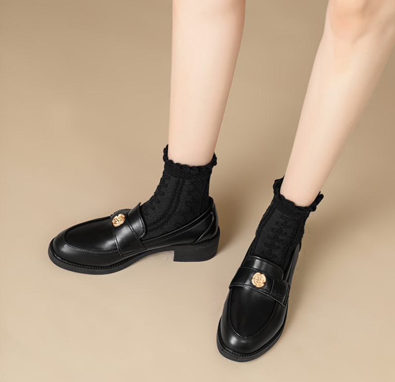 Women Casual Shoes Leather Shoes Vintage Design Loafers Shoes Slip On France Gentle Style Fashion Triple Black Brown Free shipping