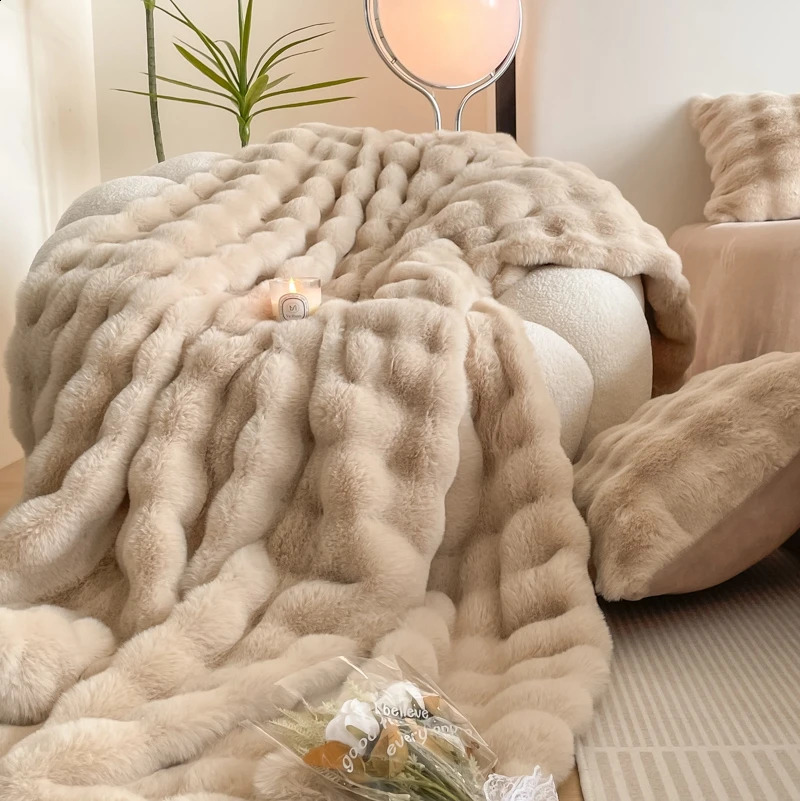 Simulated rabbit fur plush blanket for winter warmth and comfort bedding sofa cover sofa throw blanket 240923