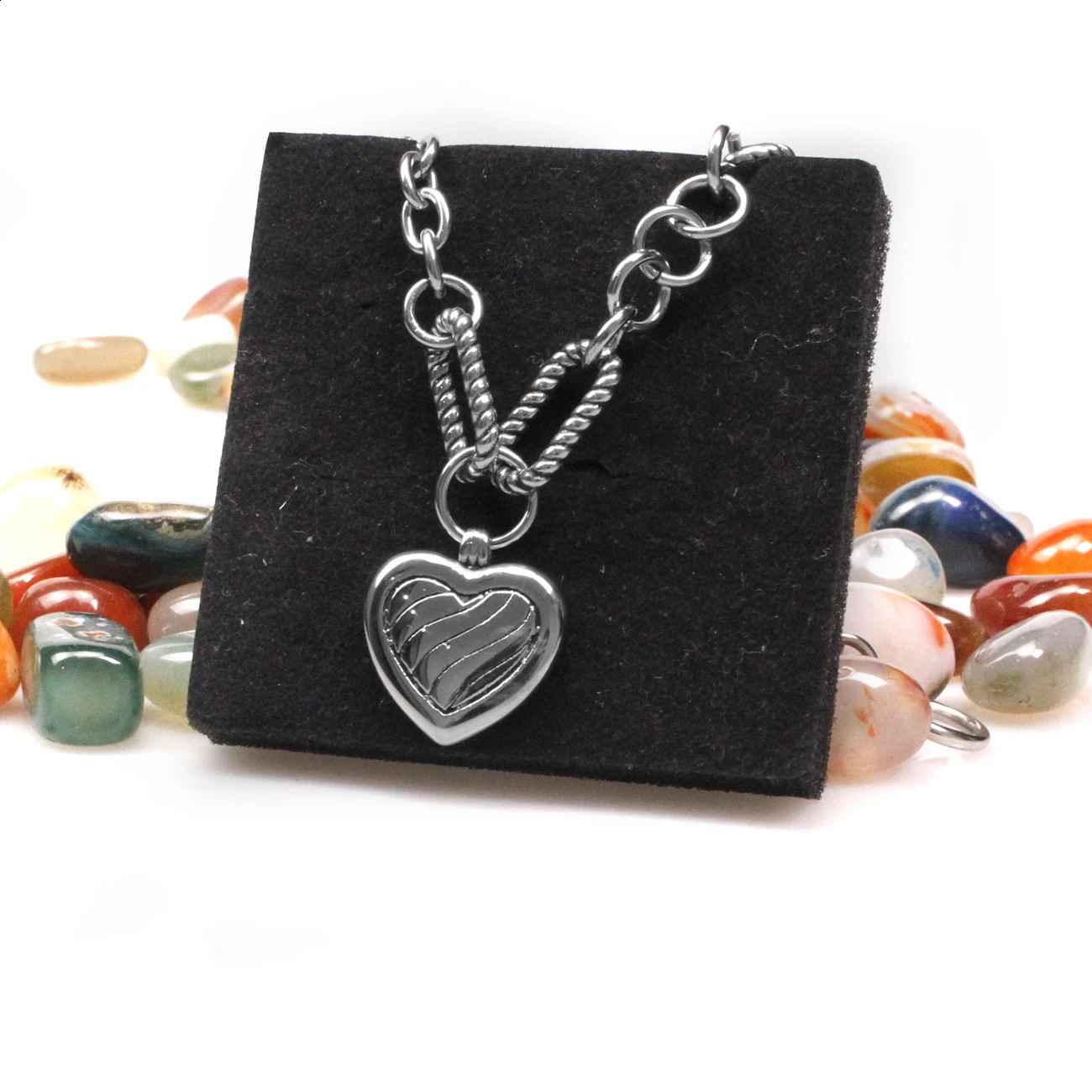 Two stainless steel heart-shaped womens jewelry sets love necklace bracelets Valentines Day gifts 240920