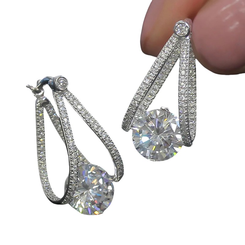 Sterg Sier Round Cut White Topaz CZ Dia Clip-on Earrings for Women