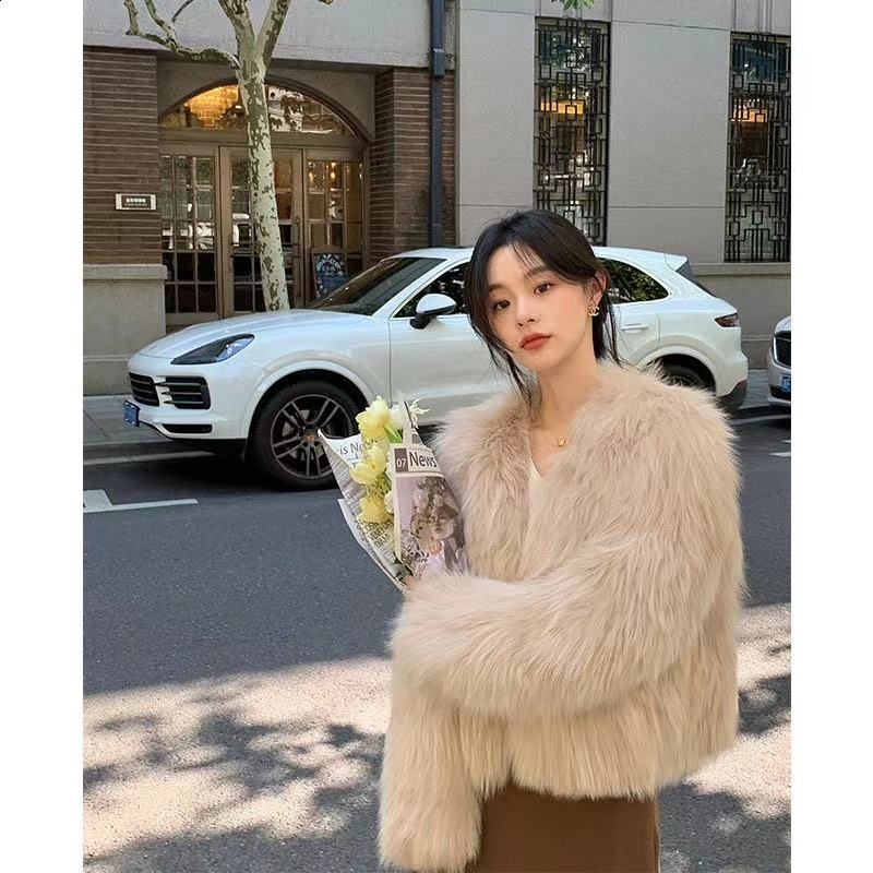 RR2819 Streetwear Faux Mongolian Sheepskin Fur Coats Women faux Sheep Fur Jackets Fuflly Long Sleeve Short Fur Coats Winter Warm 240919