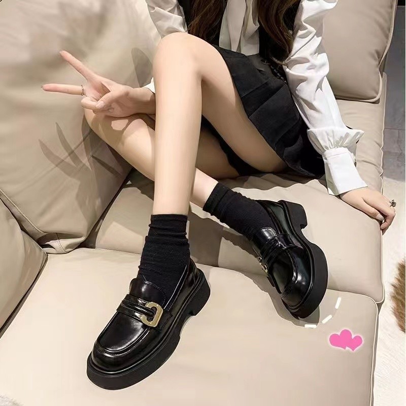 Women Casual Shoes Fashion Leather Shoes Slip On Loafers Shoes Soft Sole Comfort Trendy Shoes Triple Black Free shipping