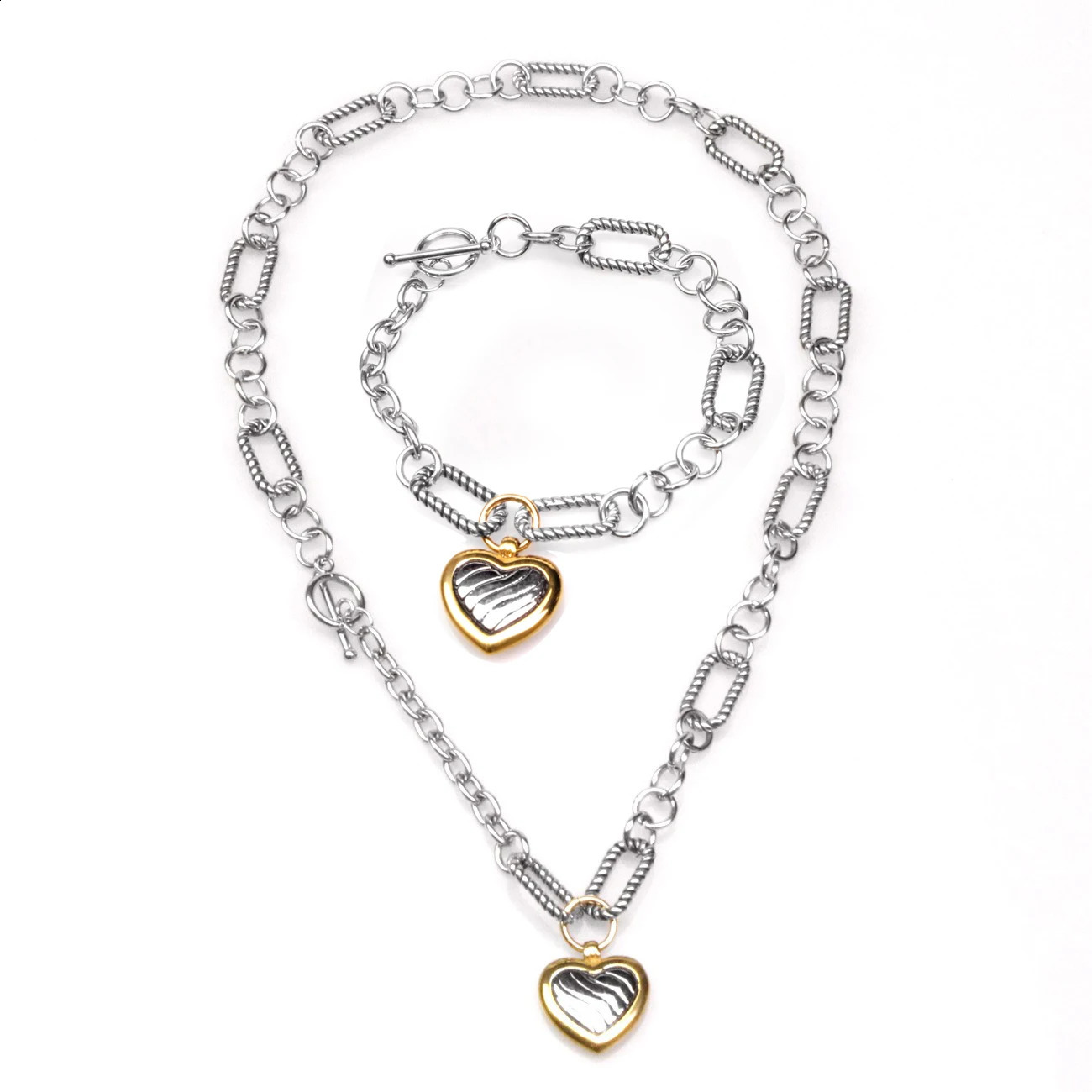 Two stainless steel heart-shaped womens jewelry sets love necklace bracelets Valentines Day gifts 240920