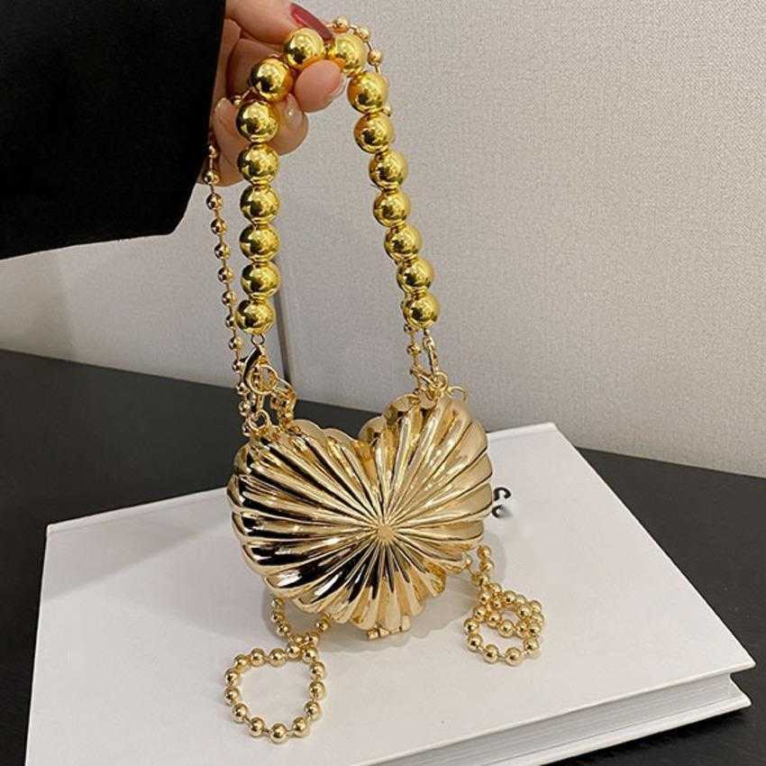 Clutch Bag Summer New Handheld Mini Metal Designer Bag Elegant Banquet Bag Love Chain Shoulder Cross Shoulder Womens Bag 240920
