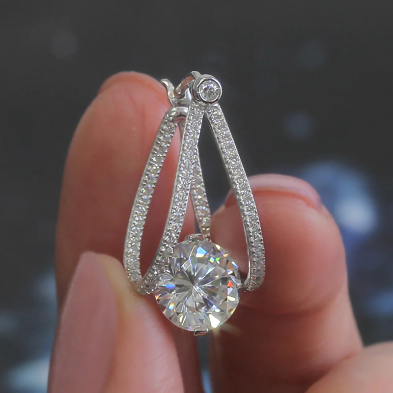 Sterg Sier Round Cut White Topaz CZ Dia Clip-on Earrings for Women