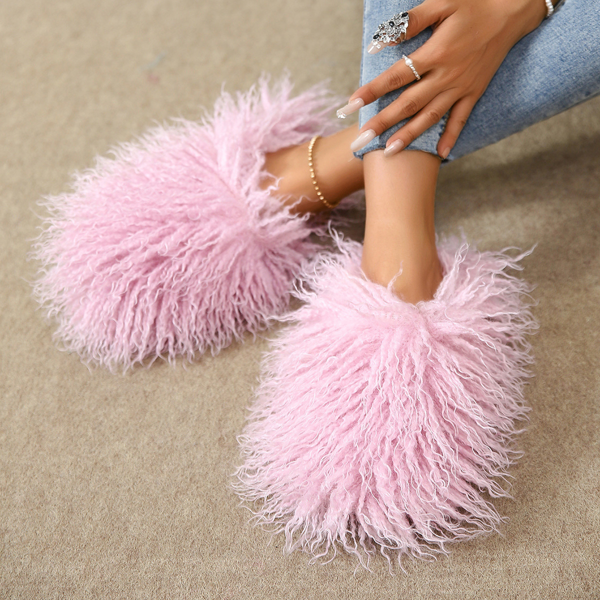 Cozy 2024 Winter Fur Slippers for Women: Warm Faux Shearg Tan Sheepskin Baotou Home Shoes 4f88
