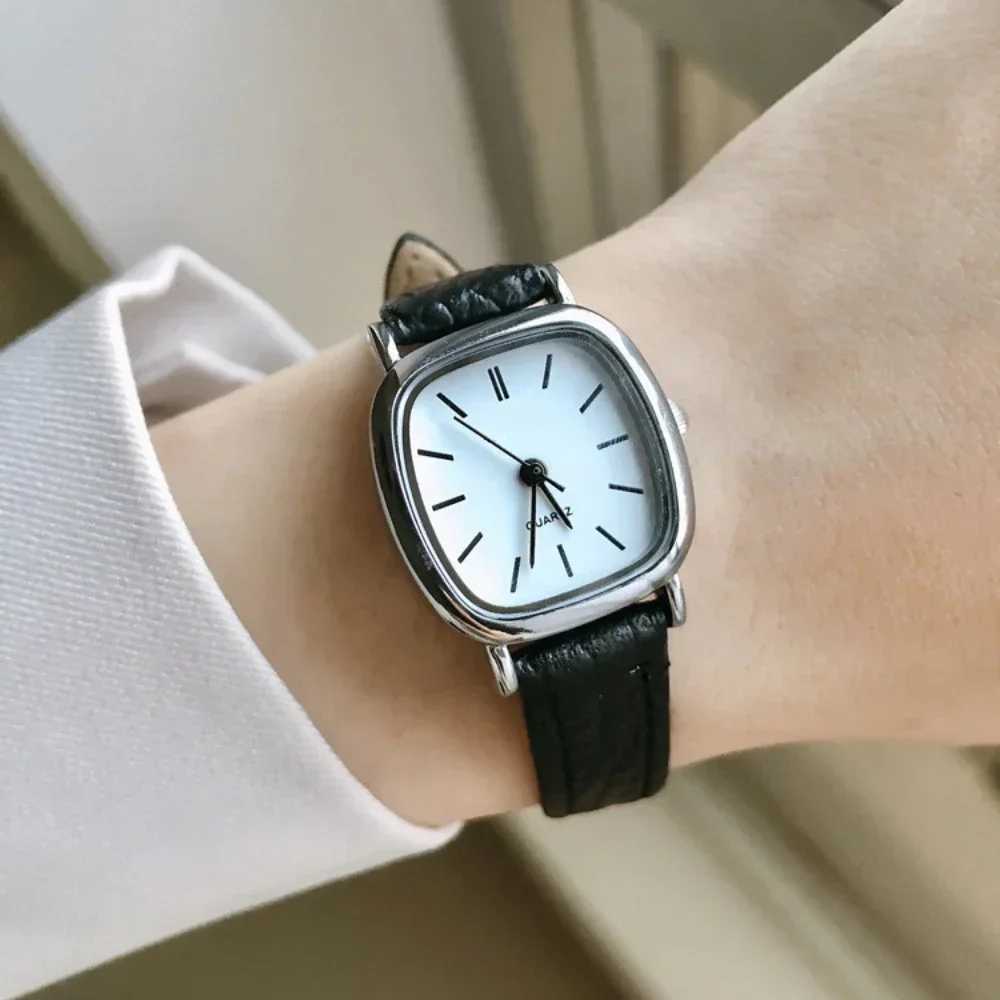 Square Womens Watches Bracelet Leather Belt Quartz Wristwatches Simple Ladies Watch Female Clock Watch X240923