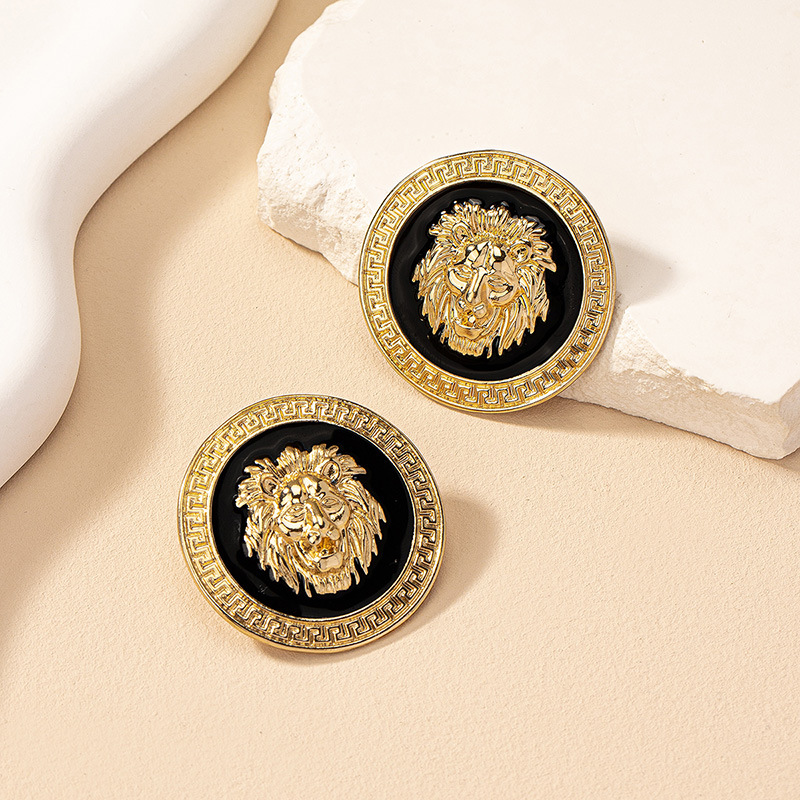 New Fashion Geometric Vintage Lion Head Stud Earrings Premium Exquisite Earrings Free shipping