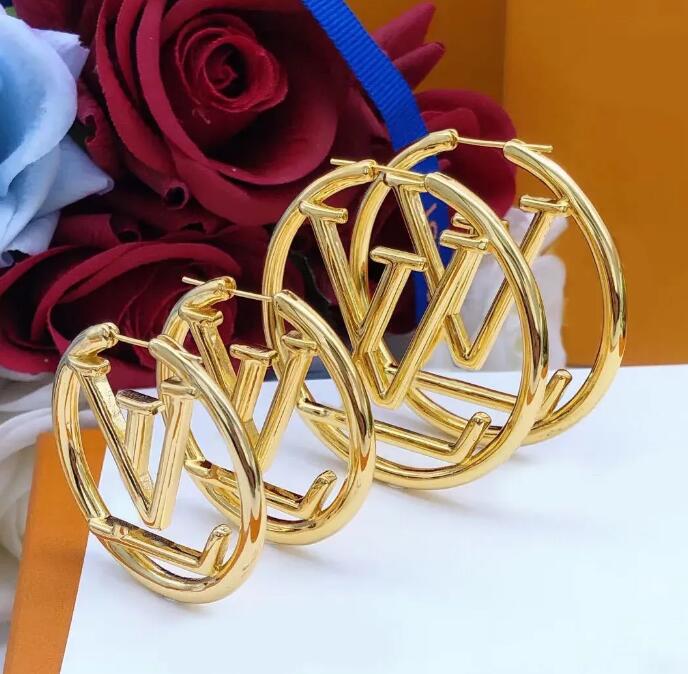 Luxury gold earrings womens fashionable earring set jewelry designer earrings Valentines Day gift