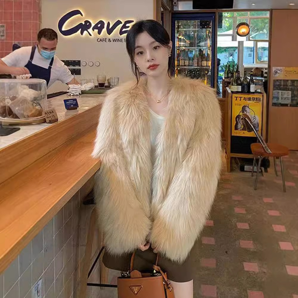 RR2819 Streetwear Faux Mongolian Sheepskin Fur Coats Women faux Sheep Fur Jackets Fuflly Long Sleeve Short Fur Coats Winter Warm 240919