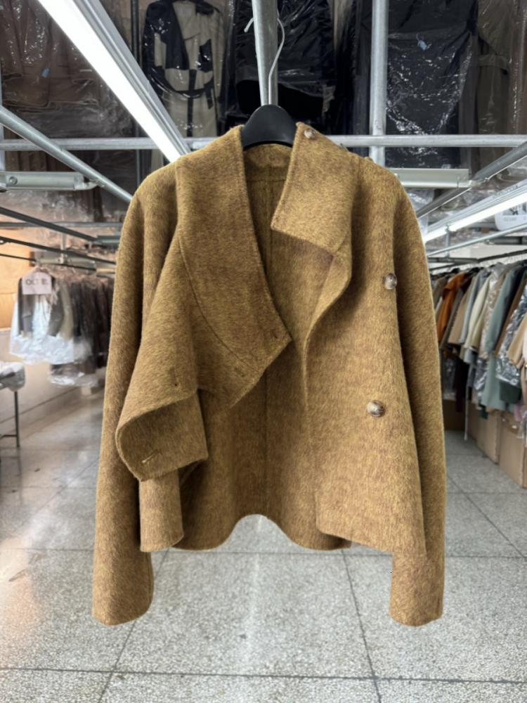 Stand Collar Office Lady Short Design Feeg Woolen Jackets 2024 Autumn And Winter Single Breasted Loose Women Wool Coats