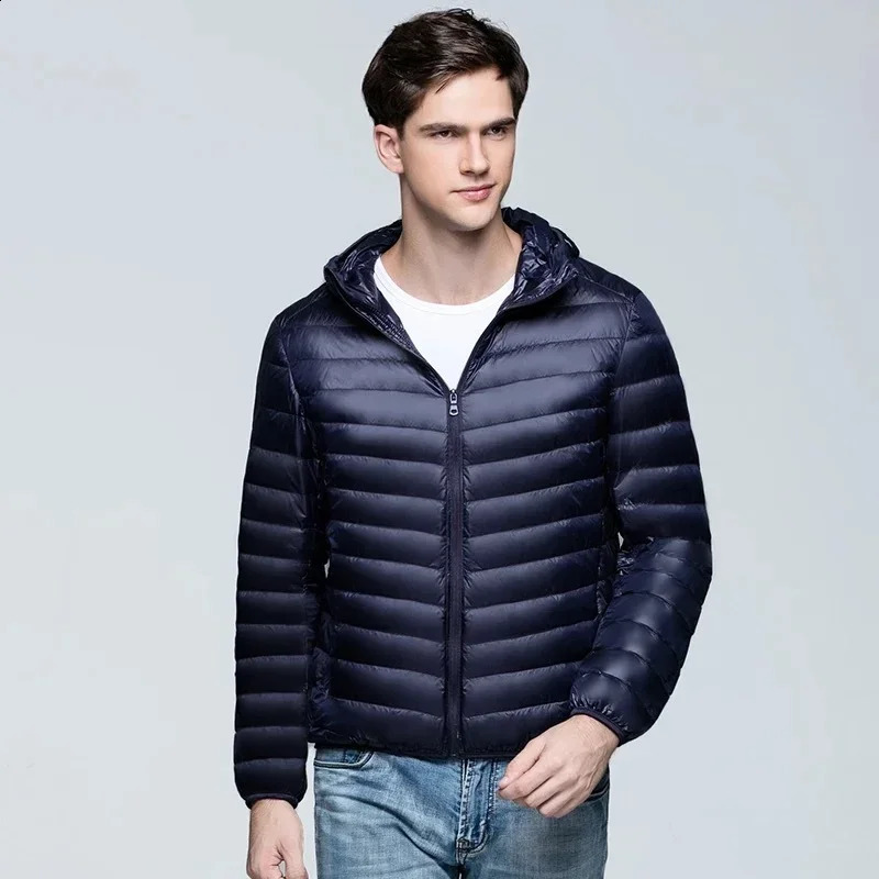 Men Puffer Jacket Men Ultra Lightweight Packable down coat Fashion hooded fat casual Feather Parka 240911